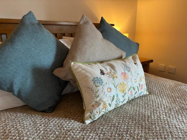 Villa The Shippon Barn - A Delightful Haven For Families à Wirral Extérieur photo